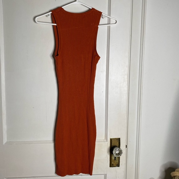 Button dress - Picture 3 of 3